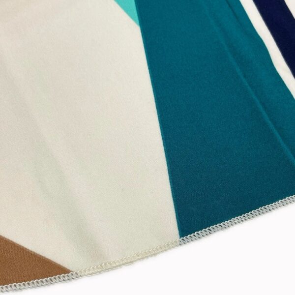 Robe chauve-souris géométrique élégante jaune