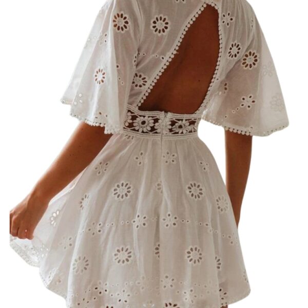 Robe d'été courte brodée