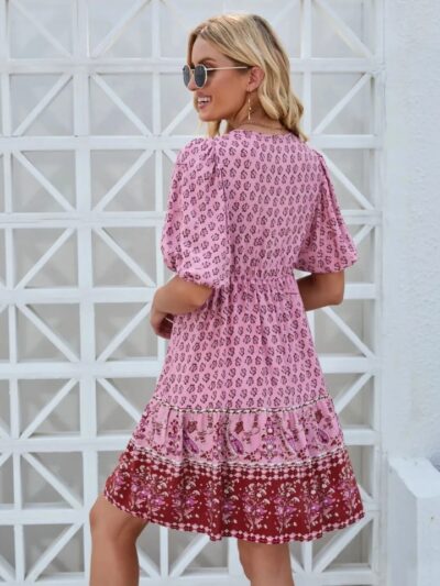 Robe maxi florale évasée manches courtes