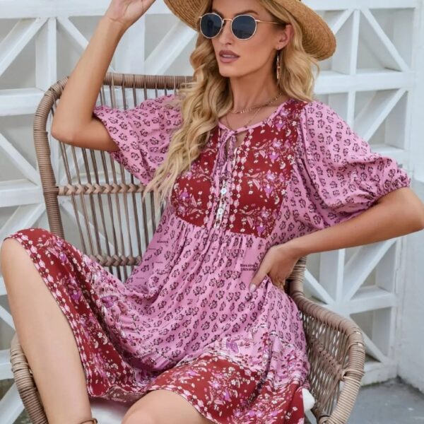 Robe maxi florale évasée manches courtes