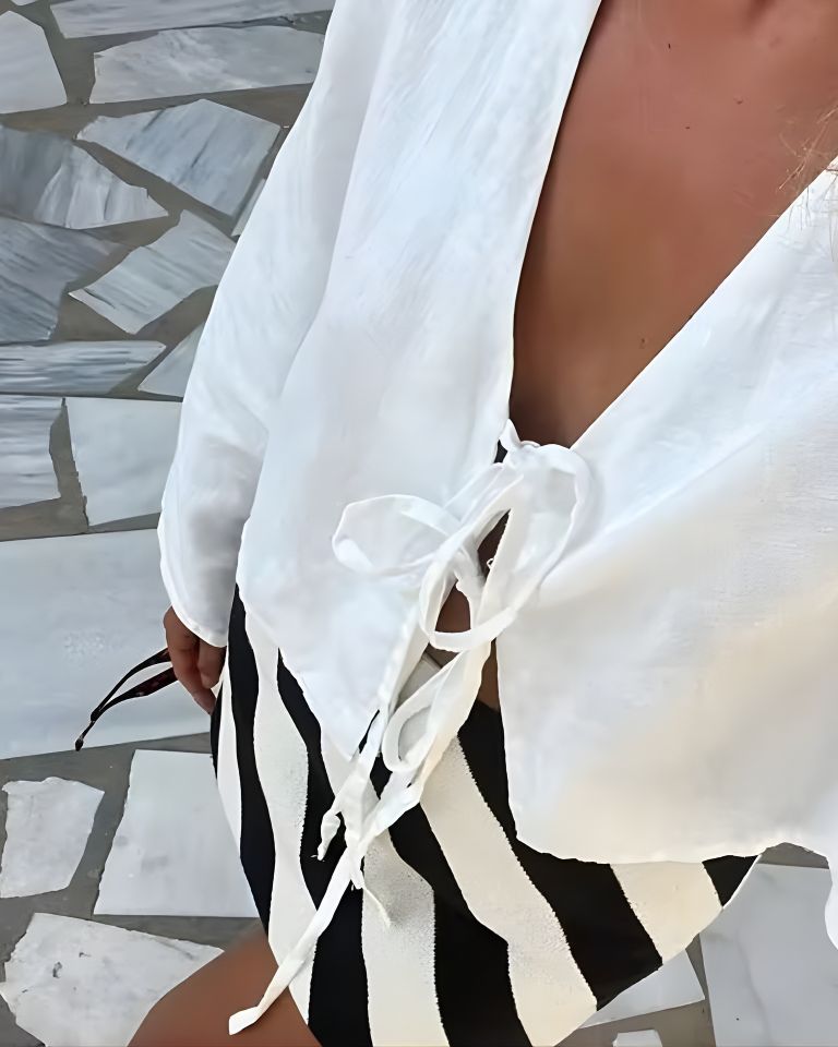 Chemise femme lacets décoratifs manches évasées élégante