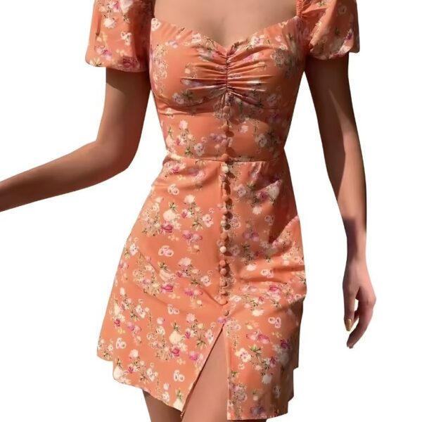 Robe courte dentelle manches bouffantes élégante